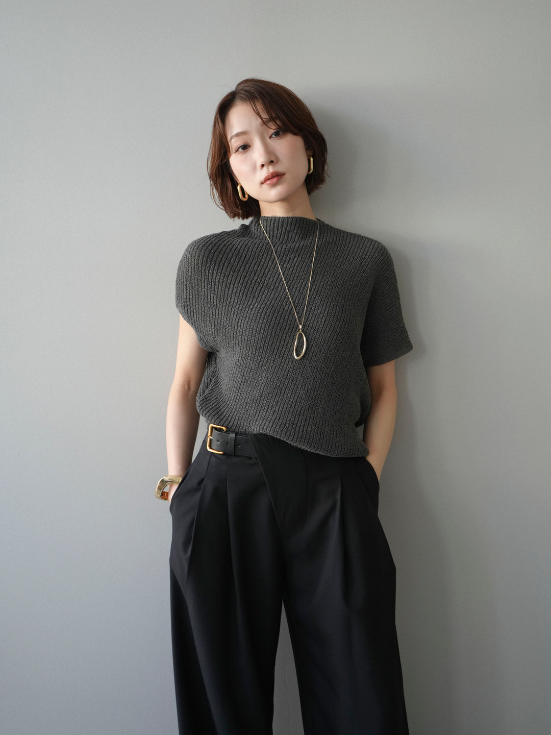 [SET]アシンメトリーローゲージニットトップス+アシンメトリーベルトタックワイドパンツ(2set)