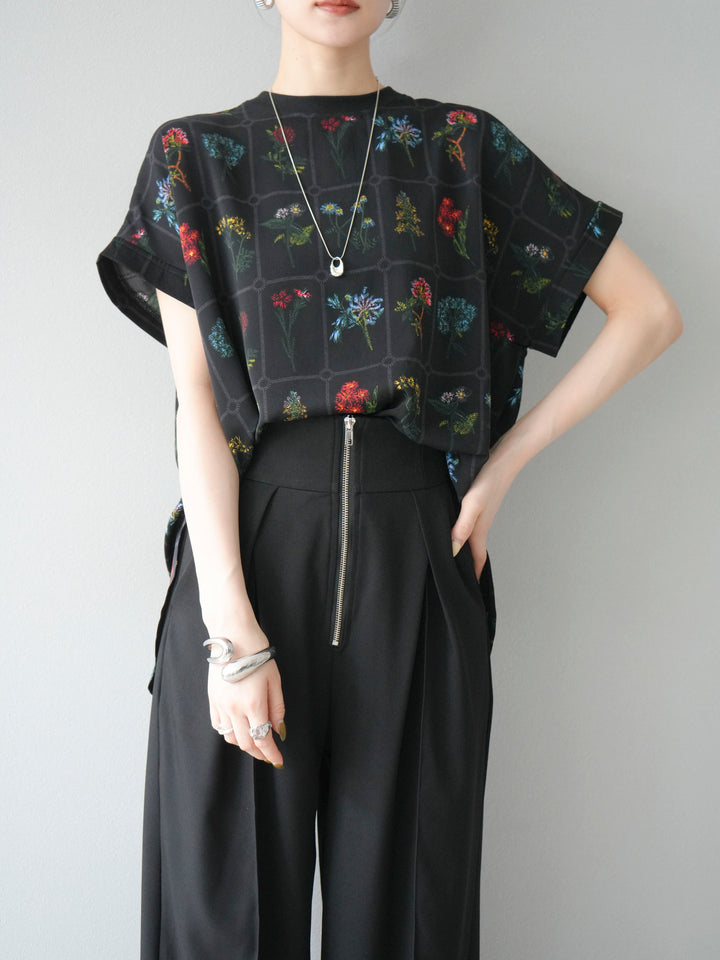 [予約]パッチワークフラワープリントプルオーバー/ブラック