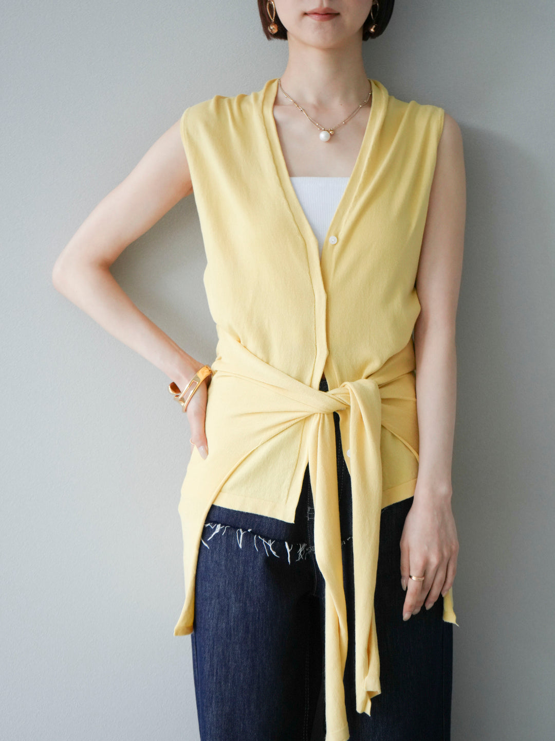 [SET]腰巻きデザインノースリーブニットカーディガン+ヒップデザインデニムパンツ(2set)