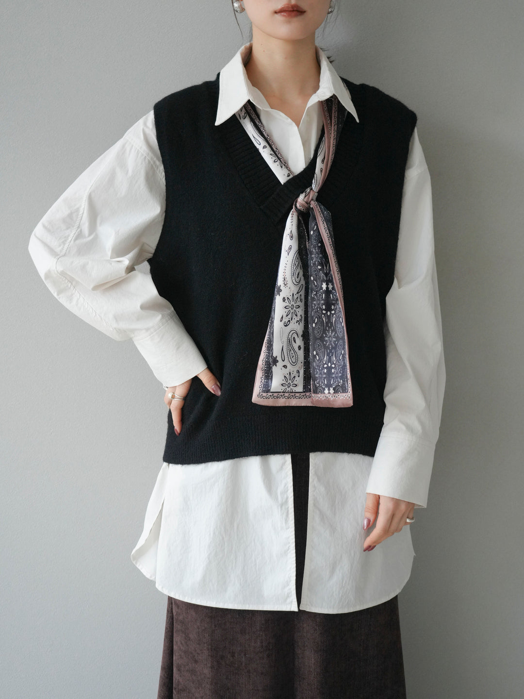 [予約]スカーフ付きニットベスト/black