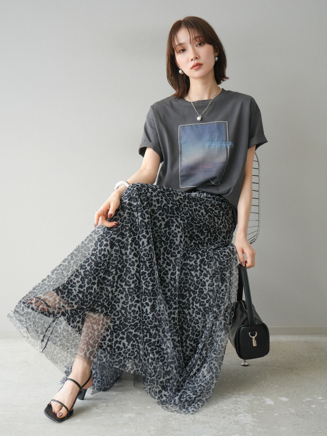 [予約]チュールレイヤードプリントTシャツ/チャコール