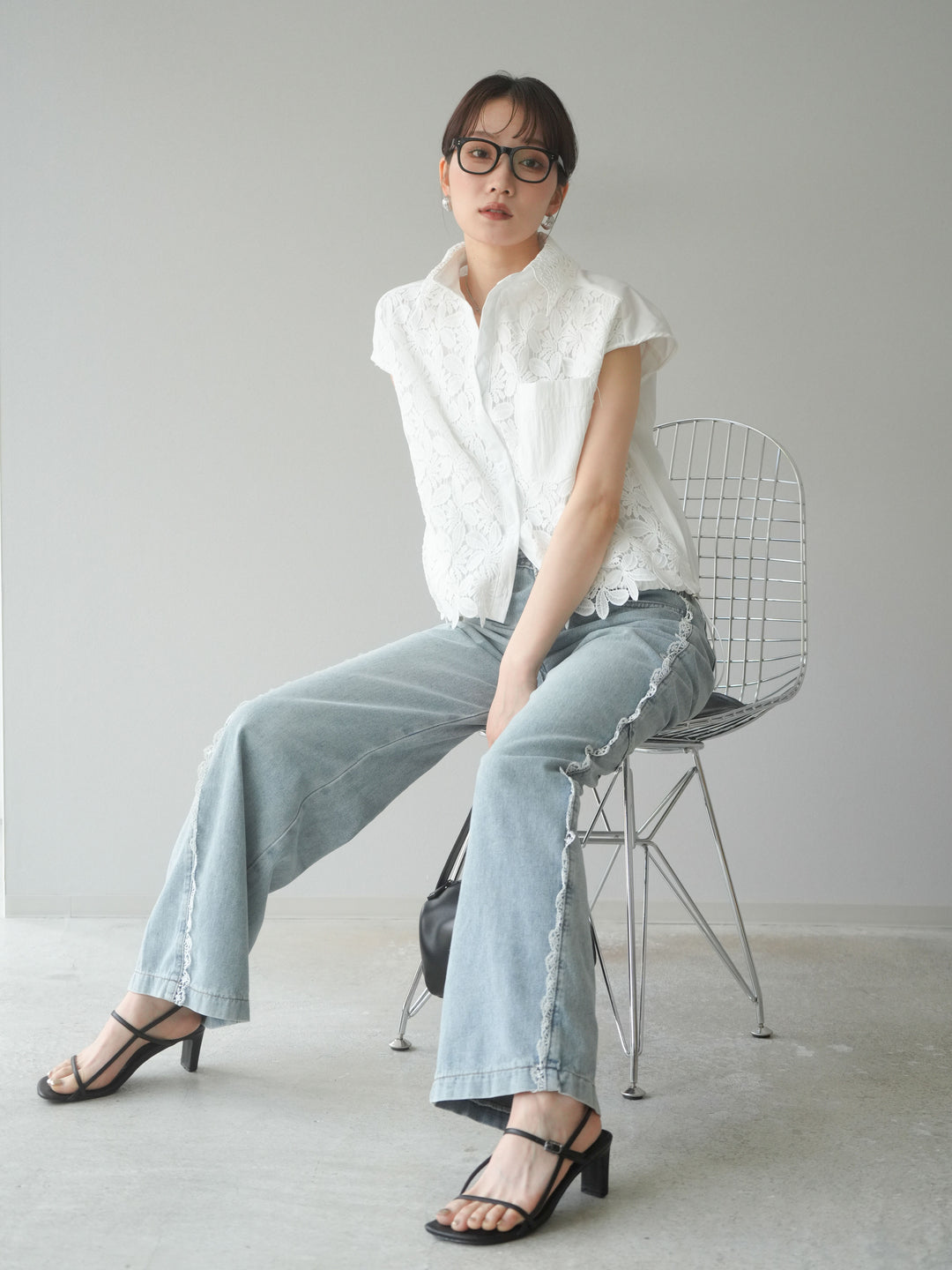 【預購】蕾絲分層抽繩襯衫/白色