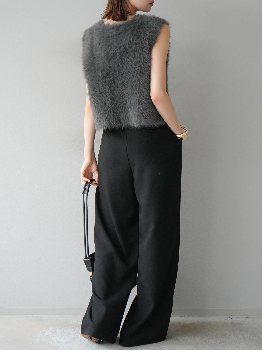 [預購] 皮帶環設計寬褲/黑色