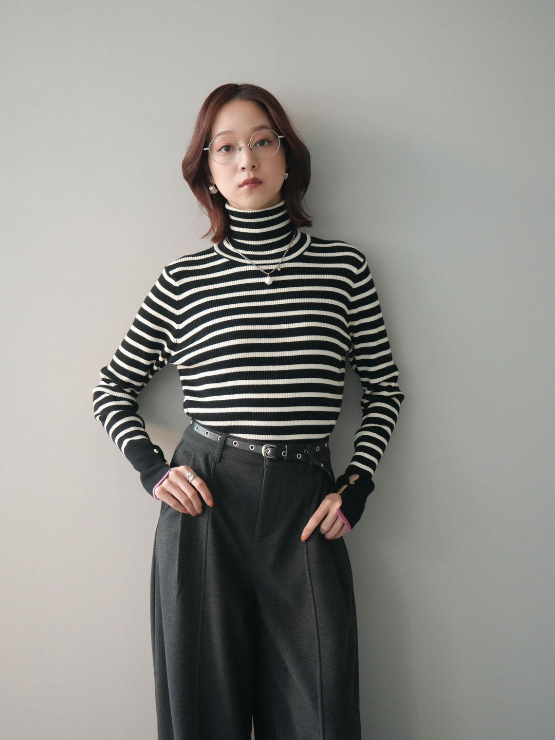 [SET]袖配色ハイネックボーダーリブニットトップス+ベルト付き裏起毛ワイドパンツ(2set)