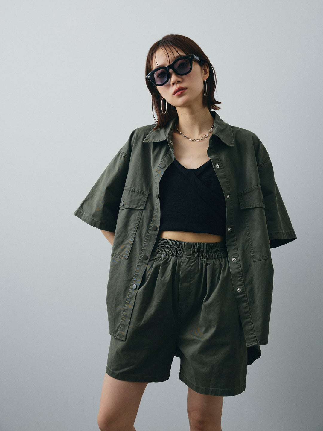 [SET]ミリタリーオーバーシャツ＆ハーフパンツSET UP+リネンライクカシュクールデザインビスチェ(2set)