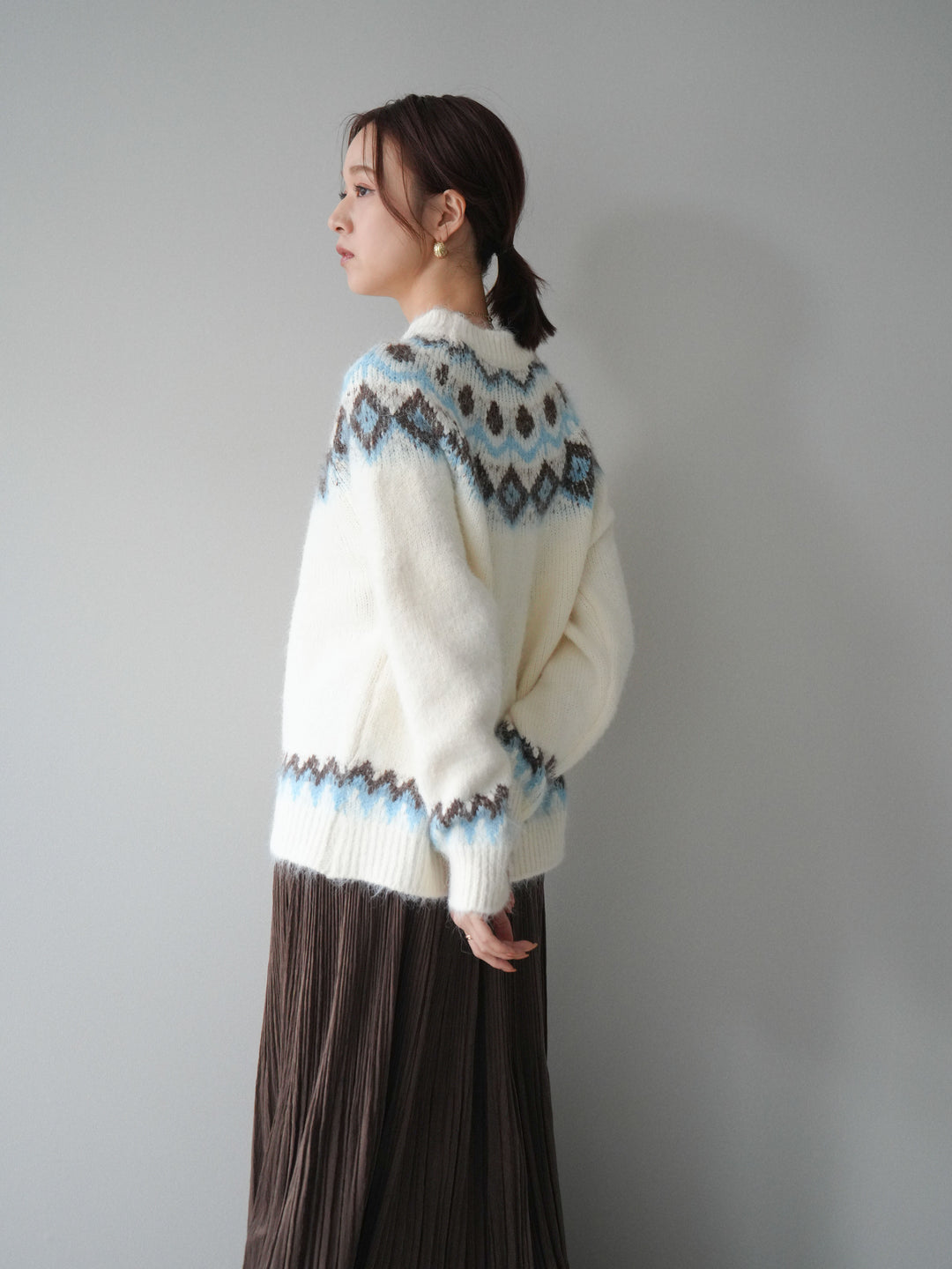 [SET]ソフトタッチ求心柄ニットプルオーバー+裾レーススウェードプリーツマキシスカート(2set)