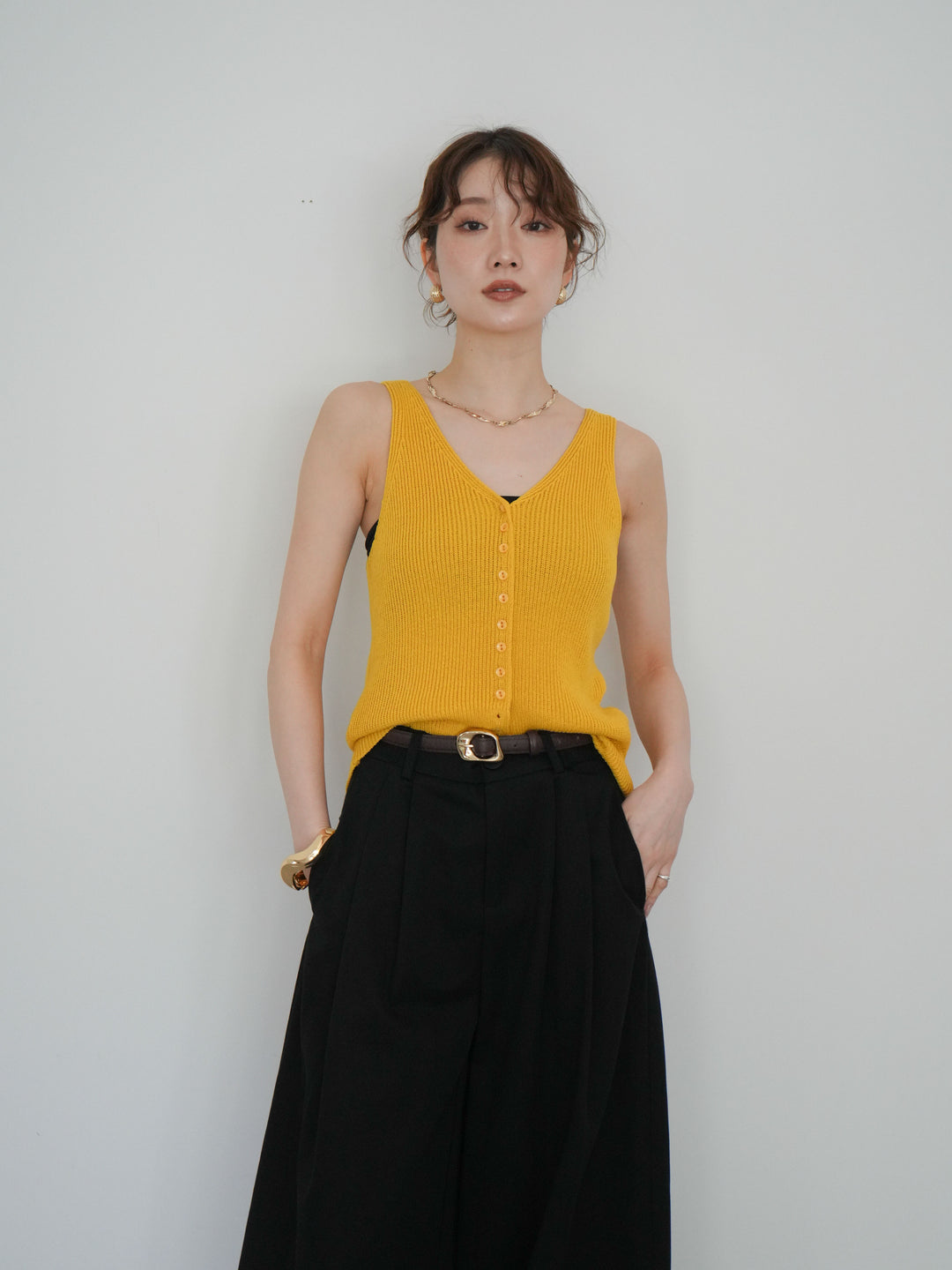 [予約]フロントボタンリブニットタンクトップ/yellow