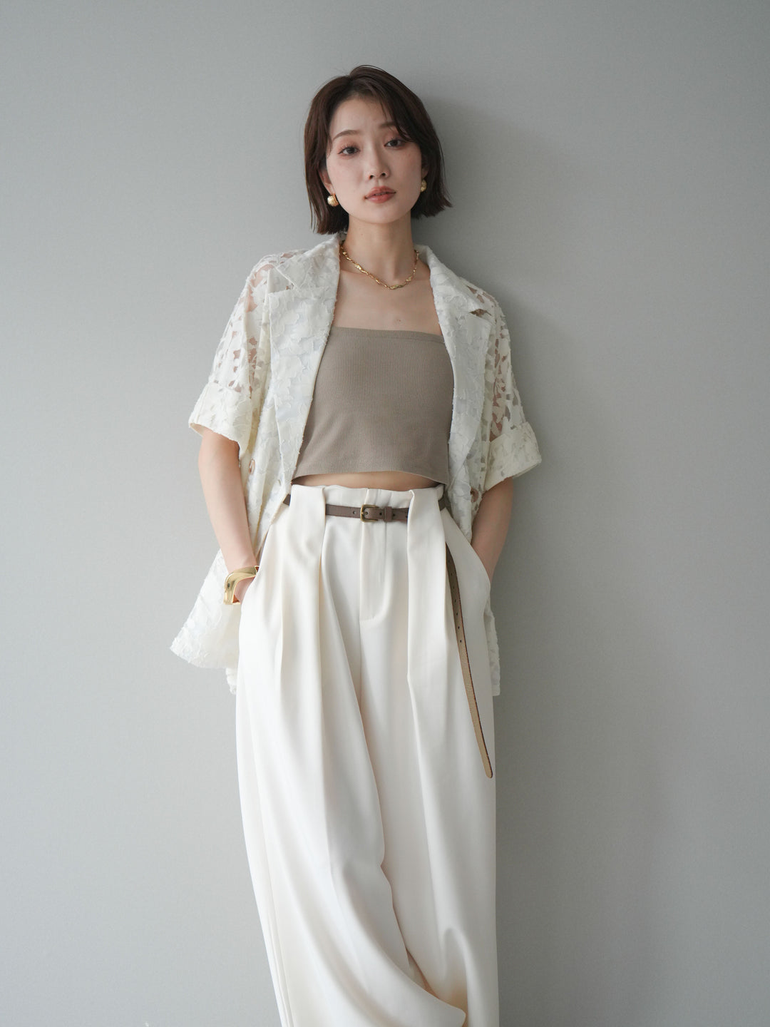 【套裝】花朵蕾絲短袖外套+垂褶收腰帶環長褲（兩件套）
