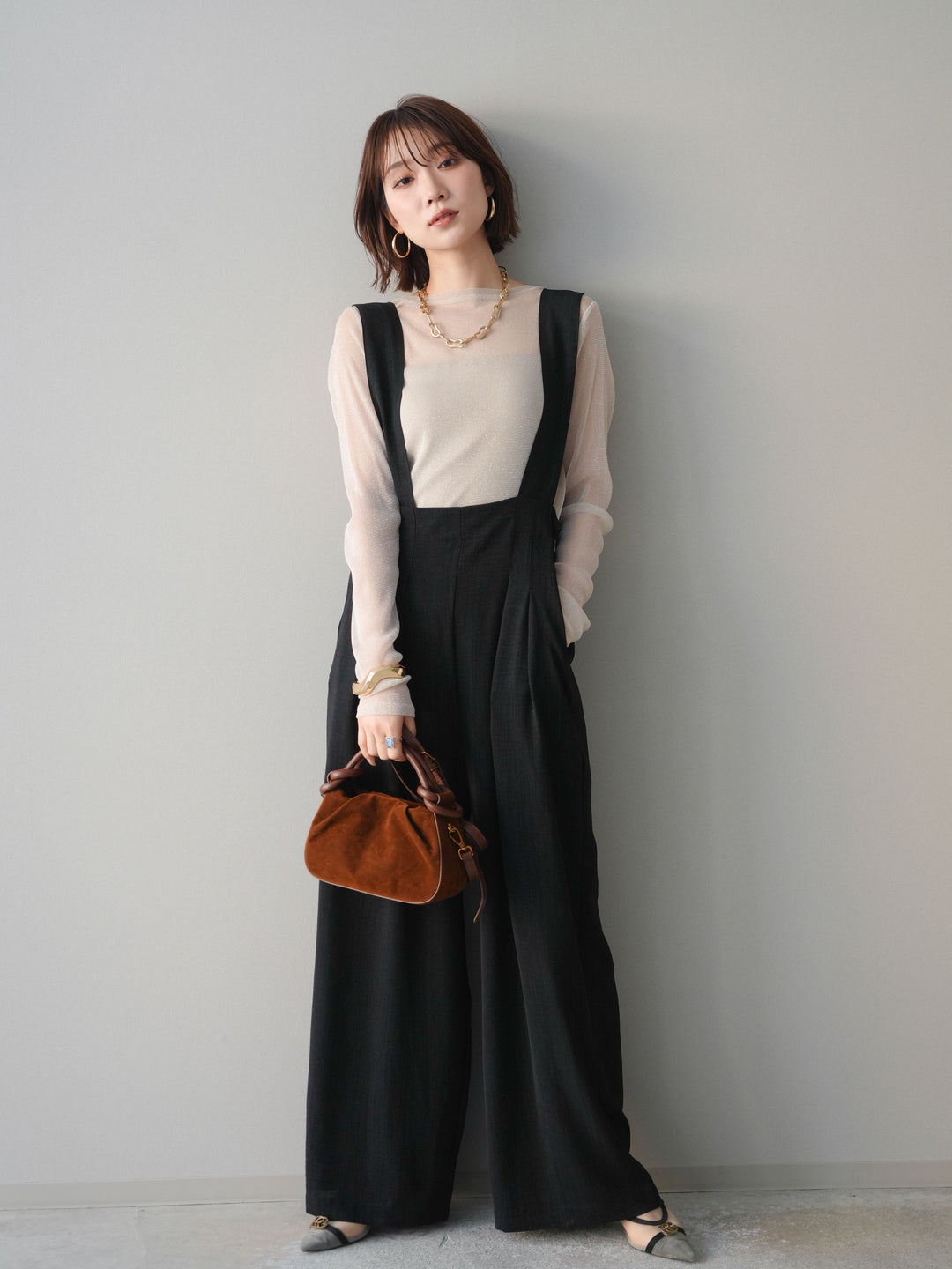 [予約]シボ加工ハイウエストタックサロペット/black