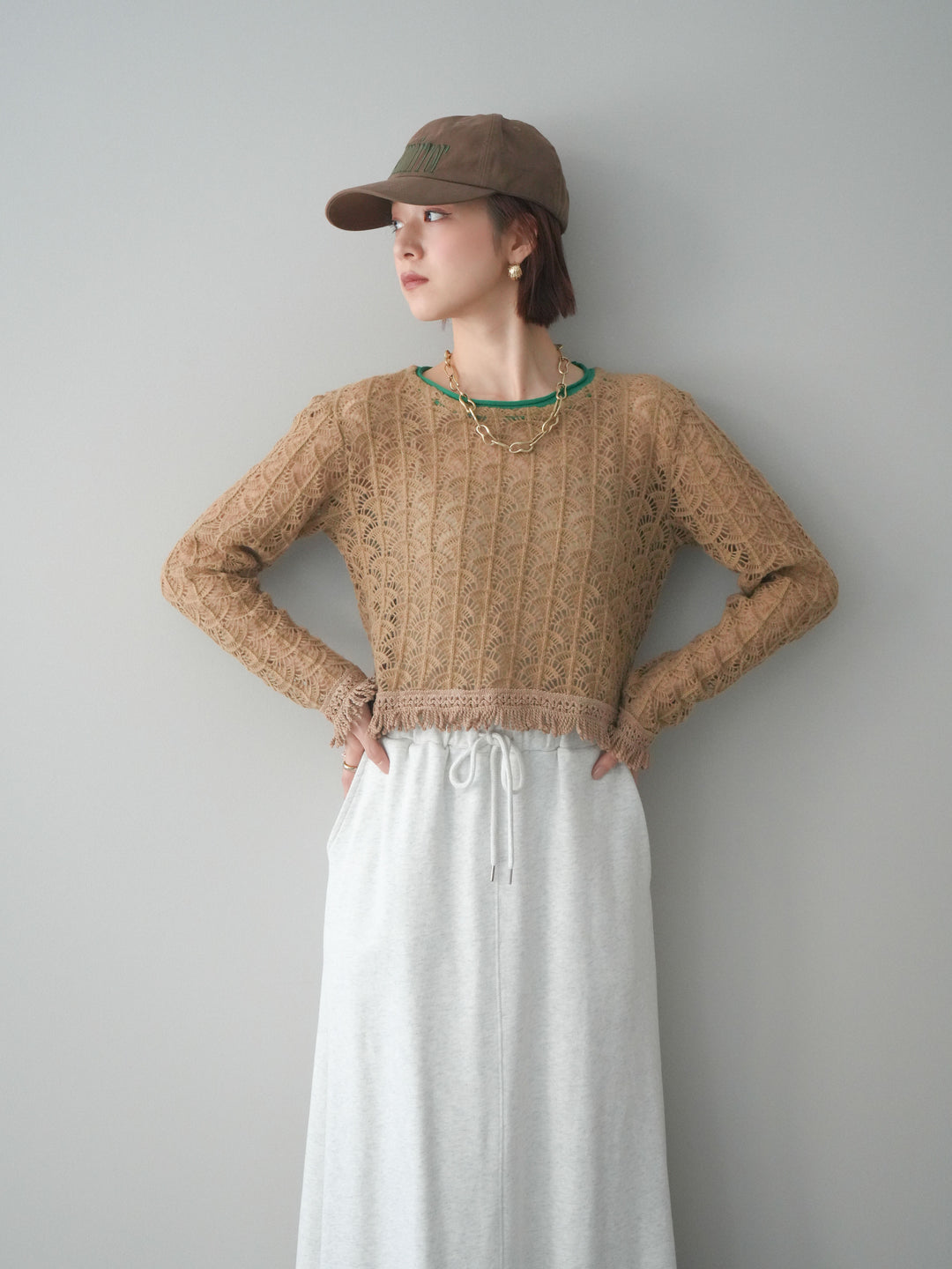 [予約]扇透かし編みクロップドニットプルオーバー/beige