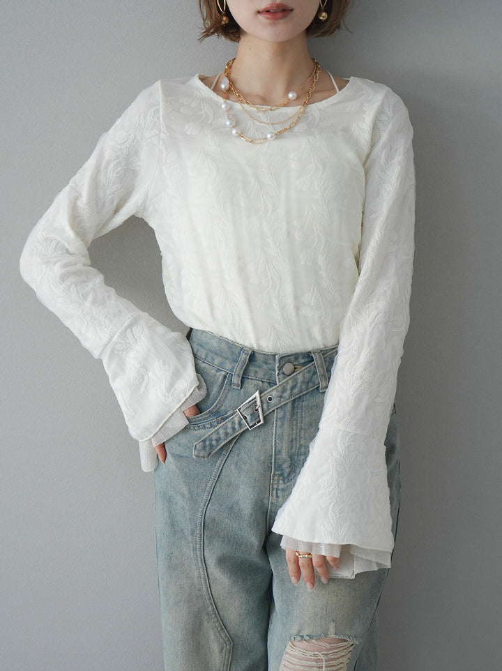 【預購】雙層紗布袖喇叭疊層提花上衣/象牙白