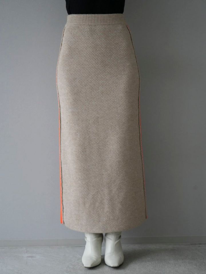 [Pre-order] Color-coordinated knit I-line skirt/beige