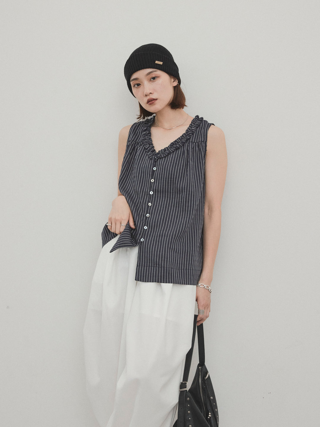 [SET] 條紋荷葉邊上衣 + 附設計環的側褶褲 (2 套)