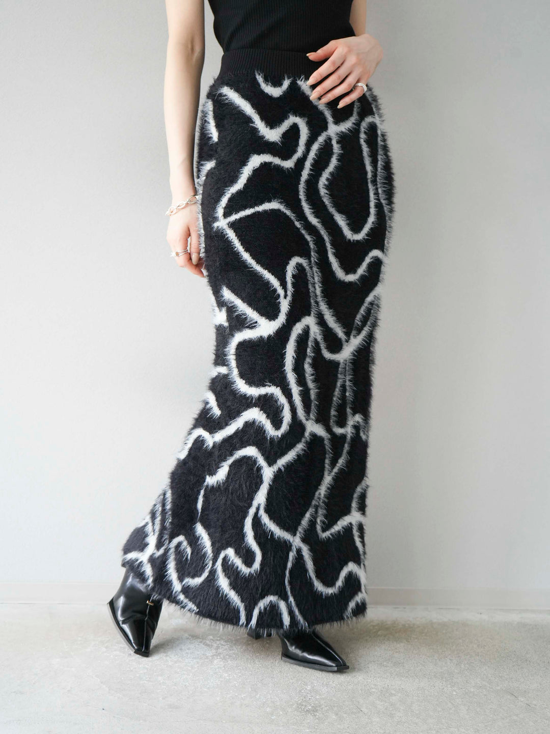 [予約]ラインシャギーニットスカート/ブラック