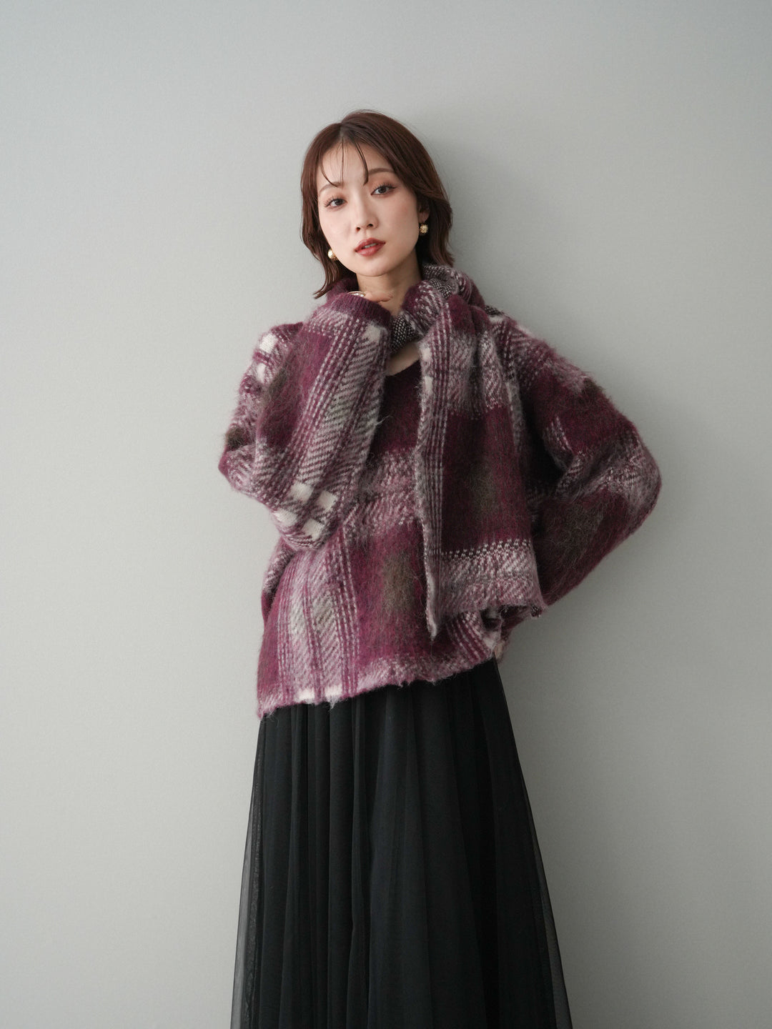 [予約]ストール付シャギーチェックニットプルオーバー/red