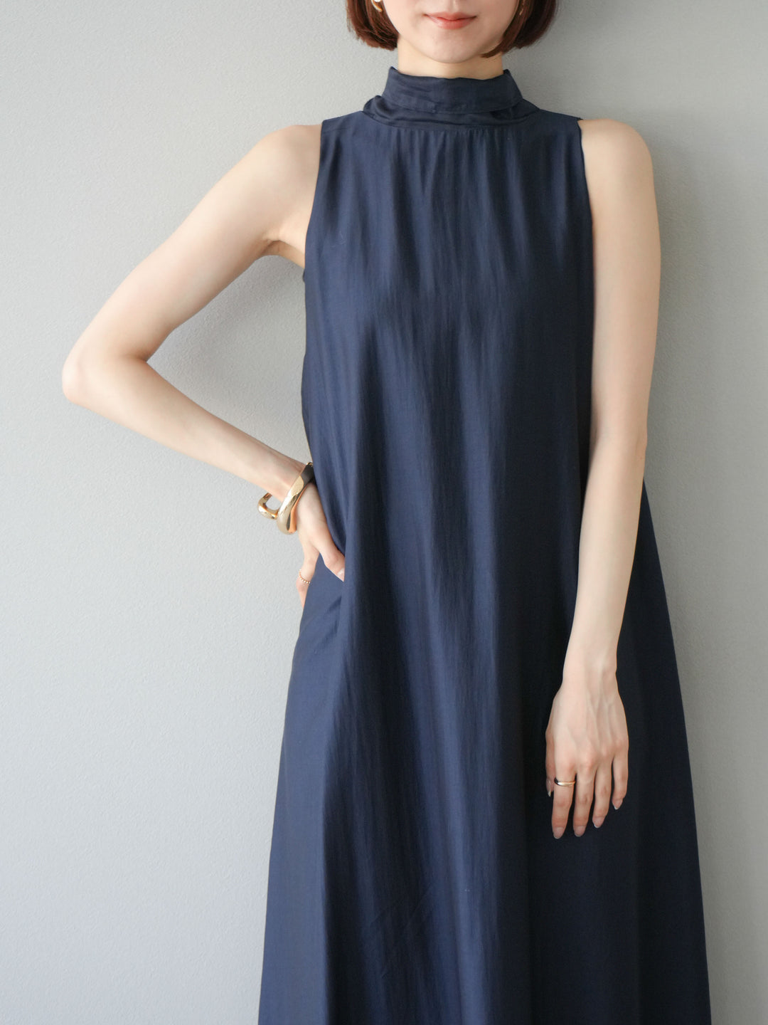 [予約]シアーホルターバックオープンワンピース/ネイビー