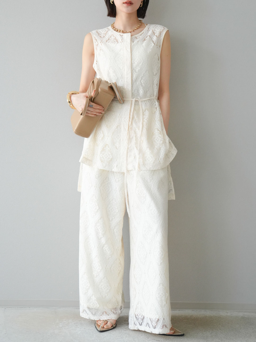 [予約]サテンパイピングレースノースリーブトップス/アイボリー