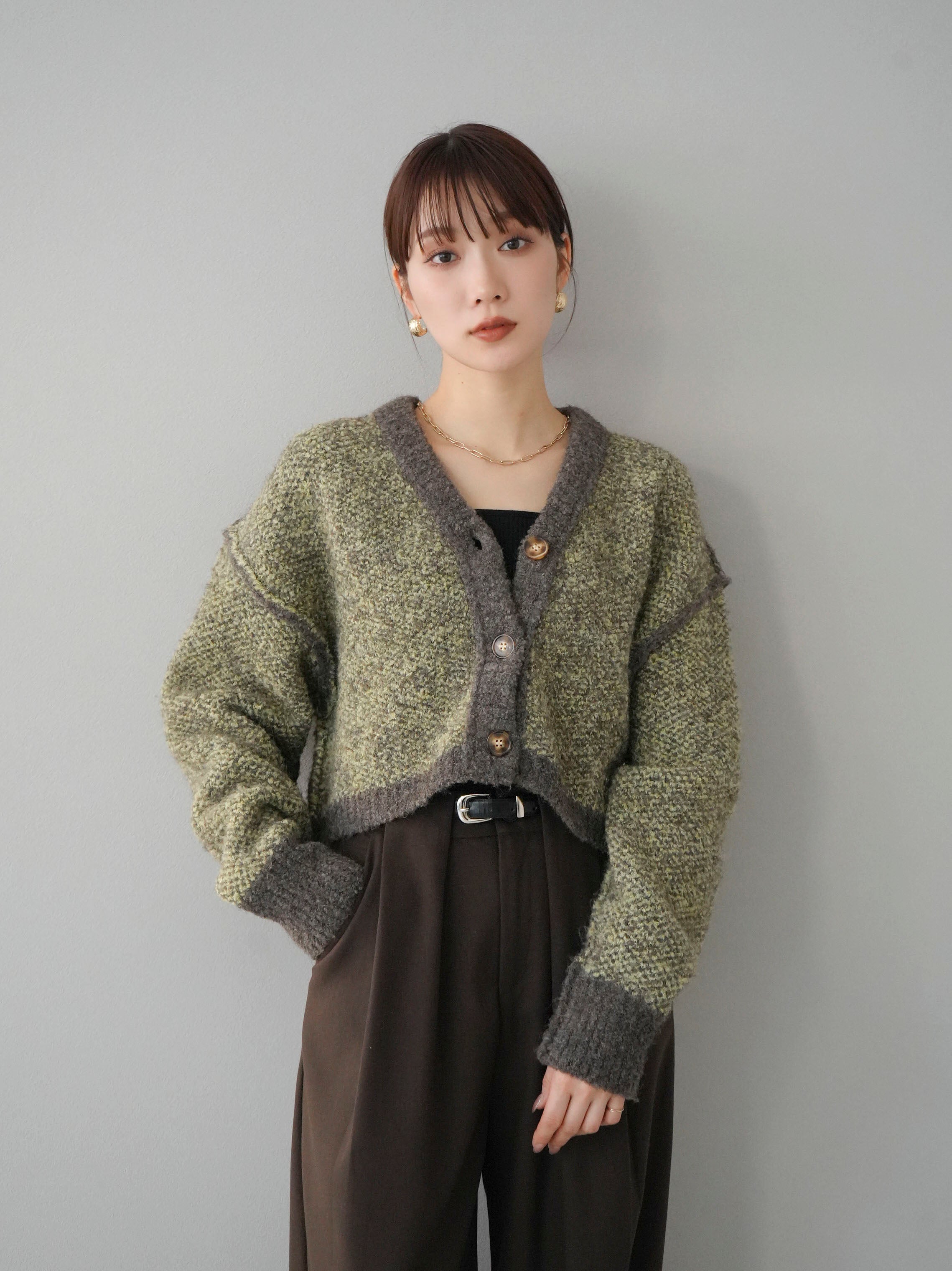 予約]リバーシブルブークレ配色ニットカーディガン/ライム – Lumier