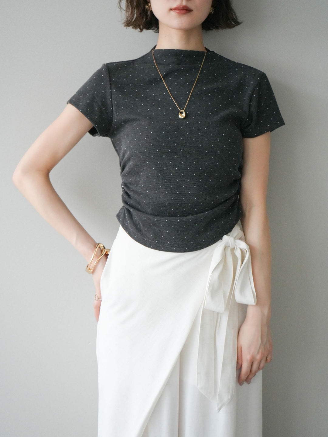 【預購】圓擺波點T卹/炭灰色