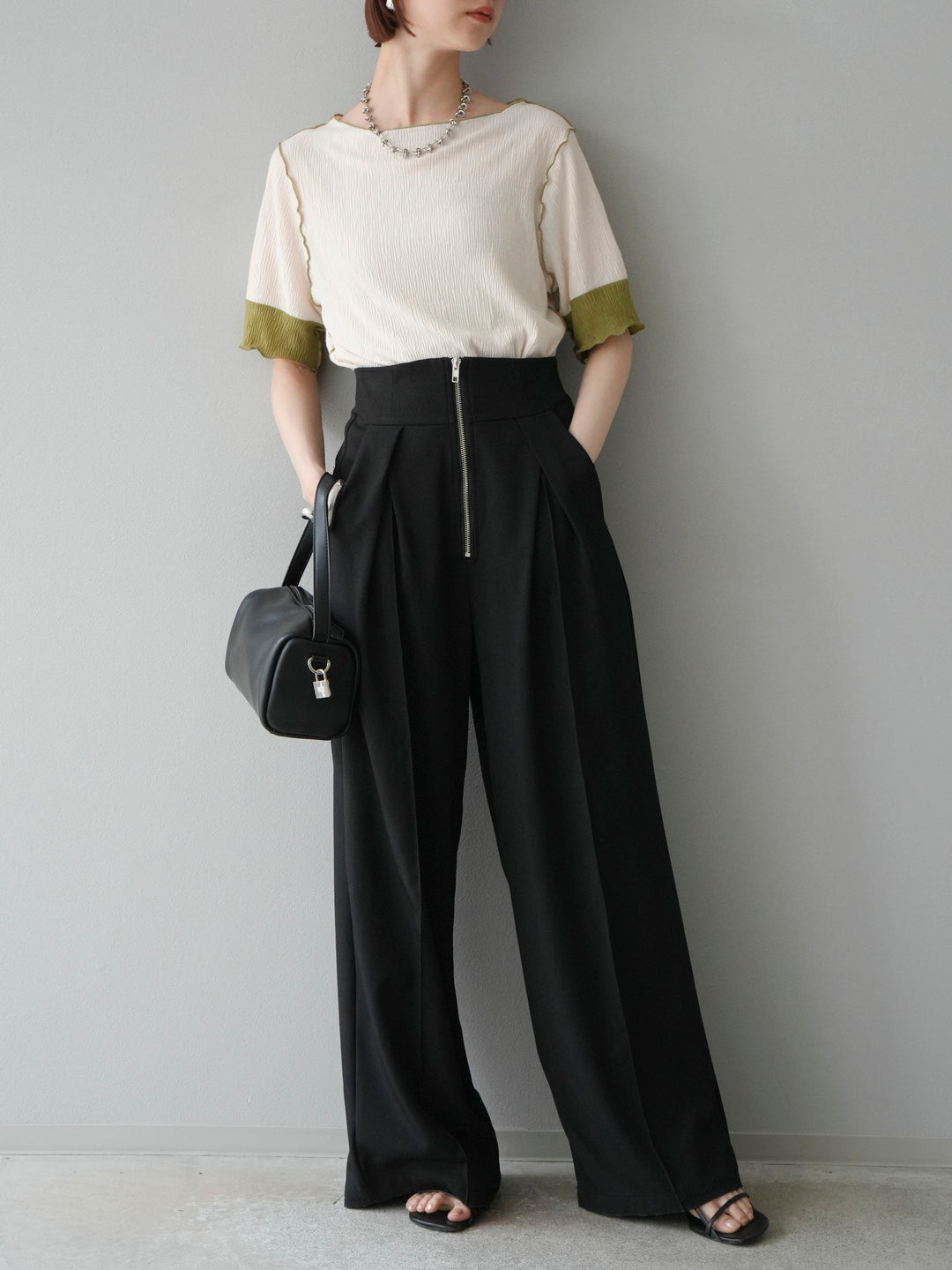 [SET] 百褶同色船領套頭衫 + 拉鍊褶襉寬褲 (2 套)