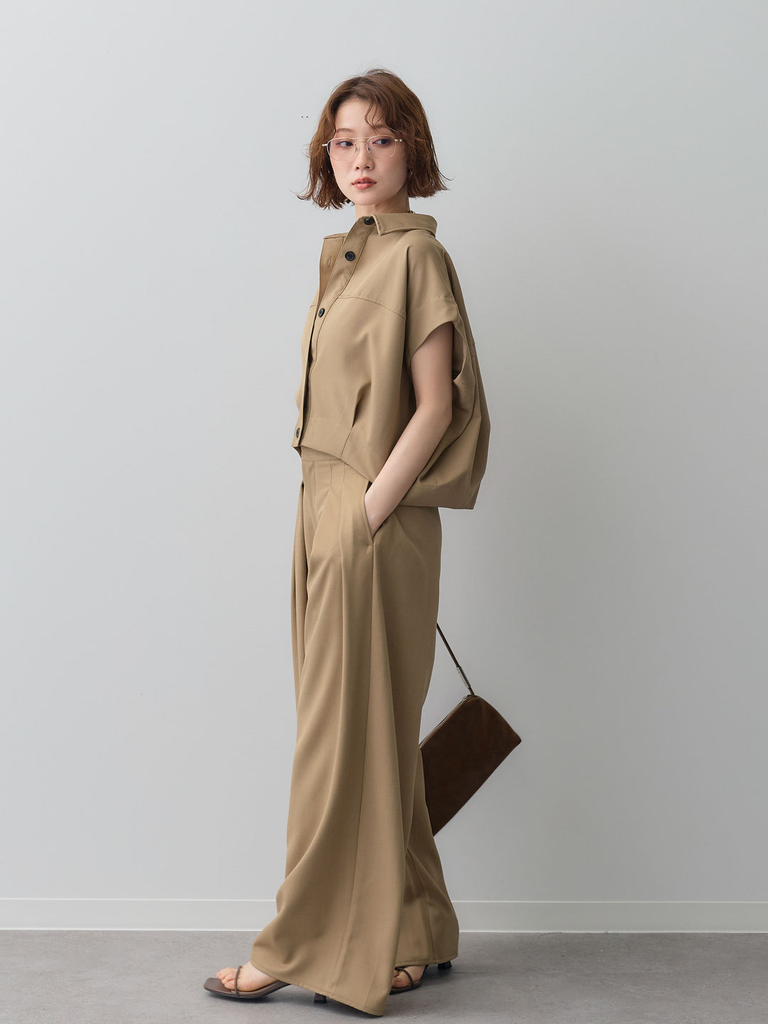 【套裝】縐綢燈籠無袖襯衫 + 縐綢闊腿褲（兩件套）