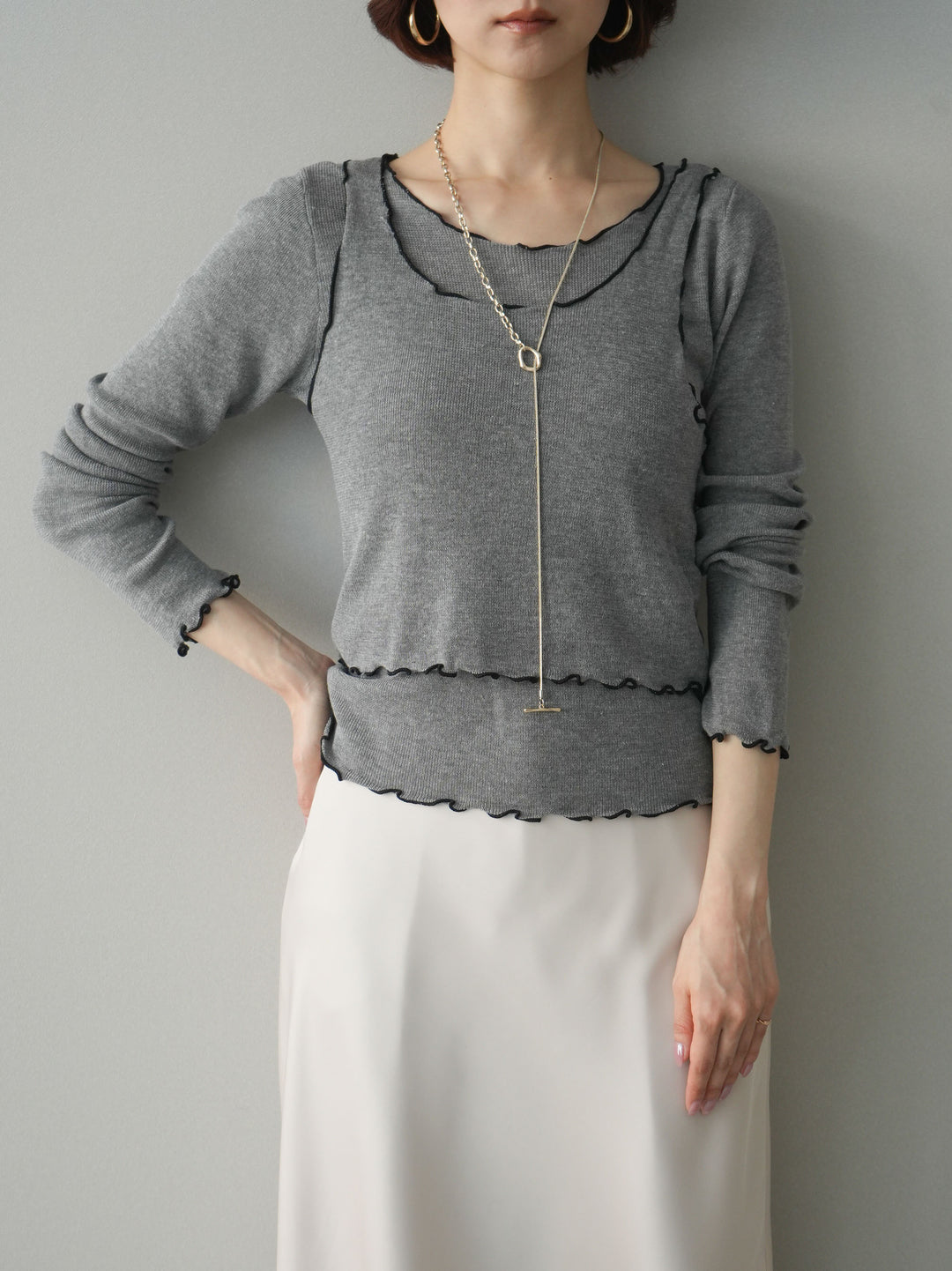 [SET]バイカラーメローアンサンブルシアーニットトップス+センターシームフレアパンツ(2set)