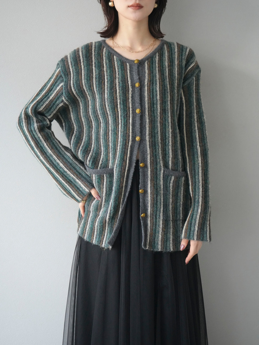 [予約]アンティークボタンストライプニットカーディガン/charcoal