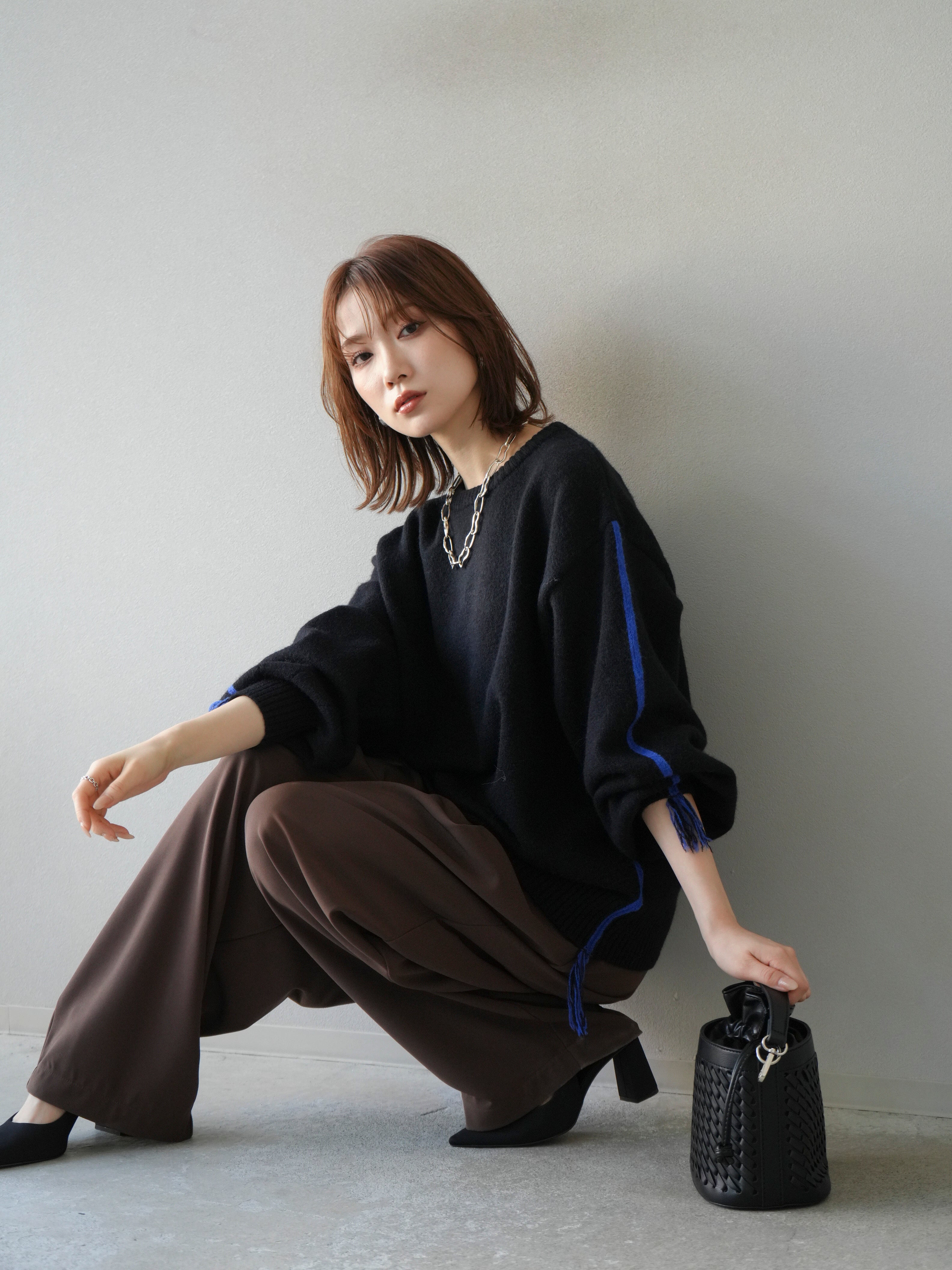 予約]配色ステッチフリンジニットプルオーバー /ブラック – Lumier