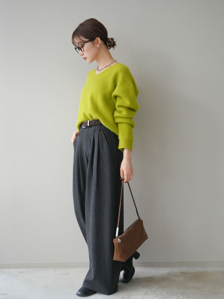 [SET]シュシュ付きアンゴラタッチVネックニットプルオーバー+アニマル柄ベルト付きウールタッチワイドパンツ(2set)