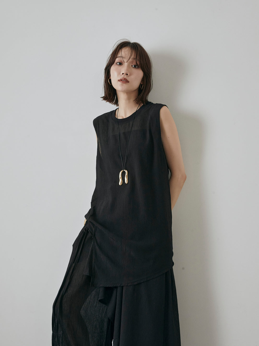 [予約]シアーワッシャーアシンメトリープルオーバー/ブラック