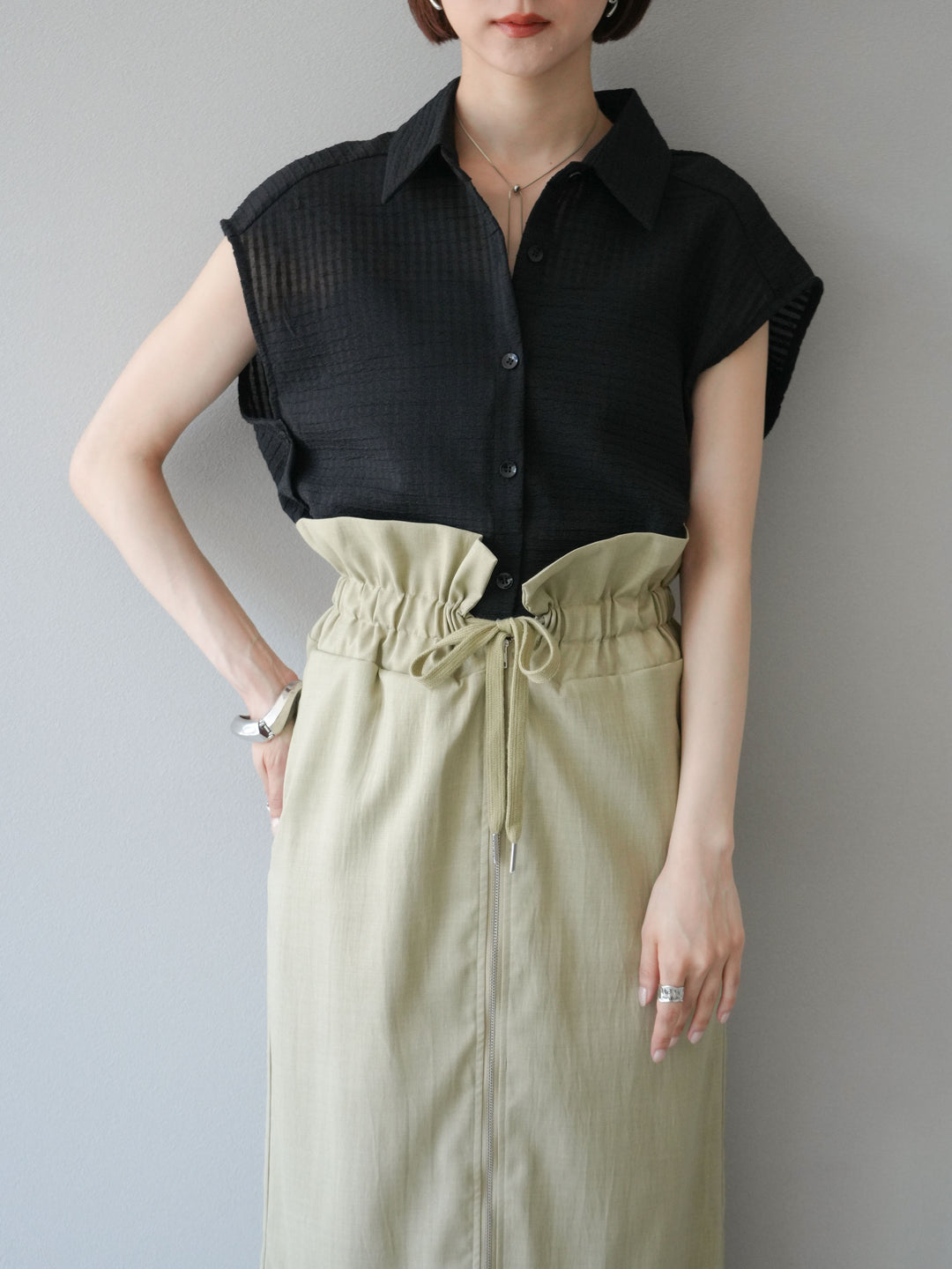 [SET]シアーチェックノースリーブシャツ+ヘザーエステルギャザージップスカート(2set)