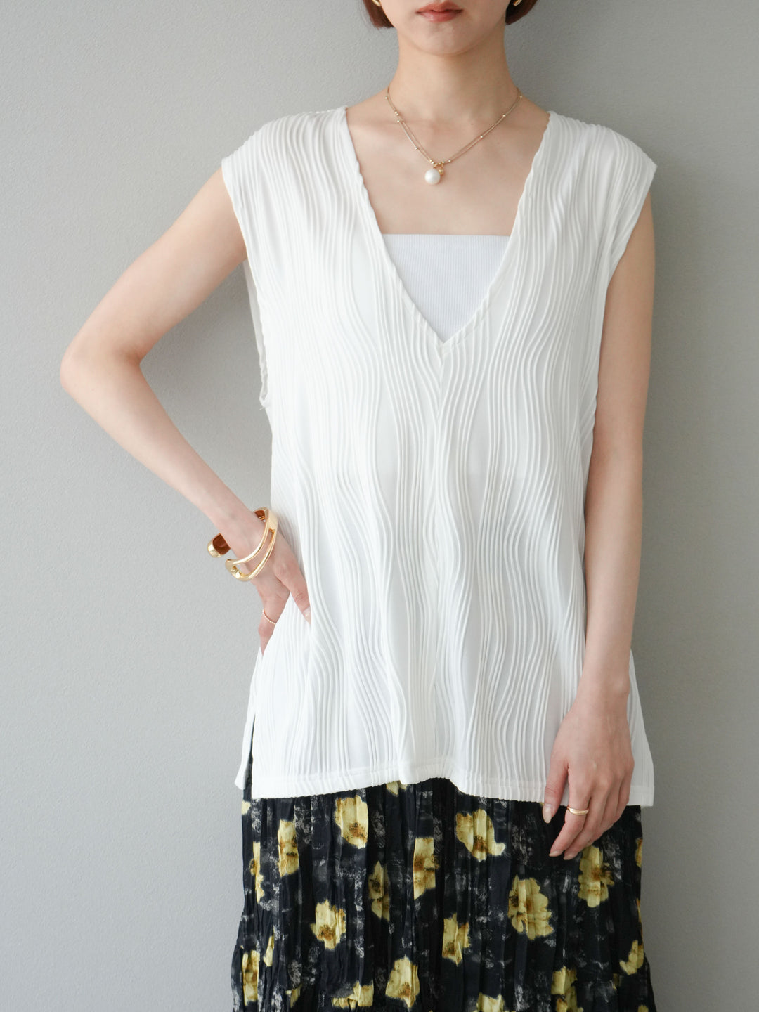 [SET]ウェーブパイピングVネックベスト+フラワーワッシャーロングスカート(2set)