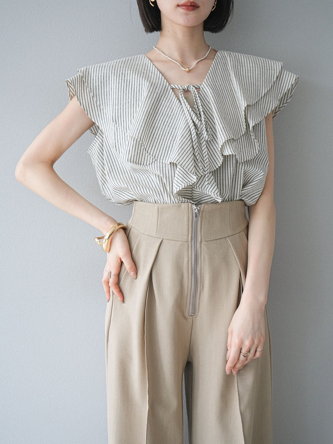 [予約]リネンライクストライプラッフルブラウス/ホワイト