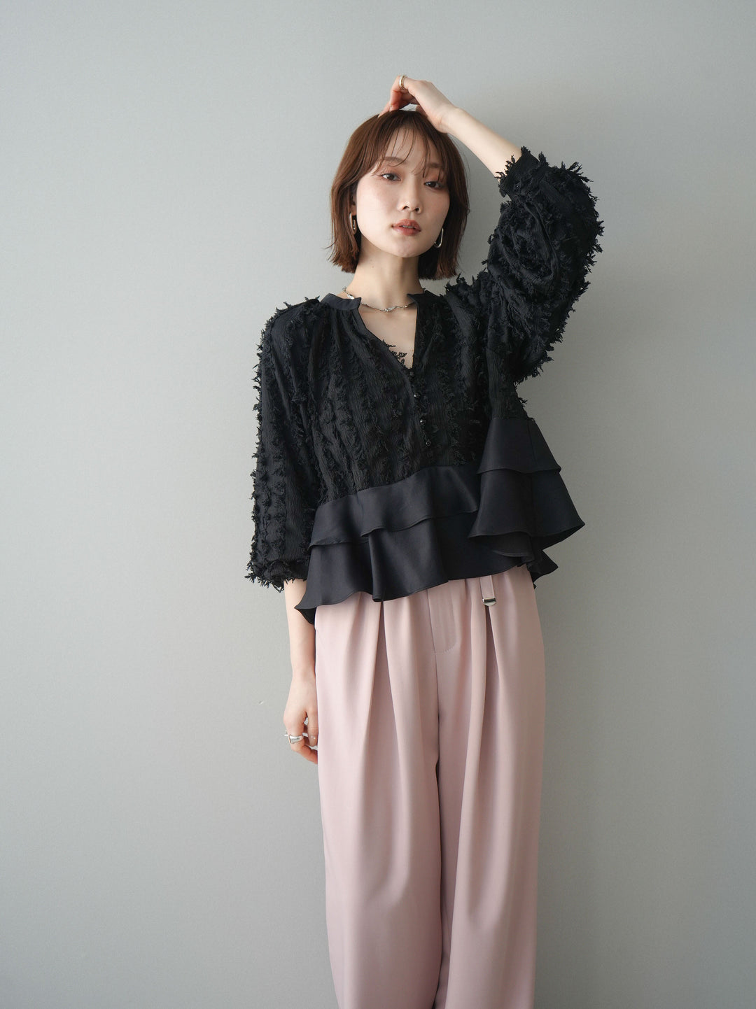 [SET]ジャガードぺプラムフリルブラウス+ジャガードぺプラムフリルブラウス(2set)