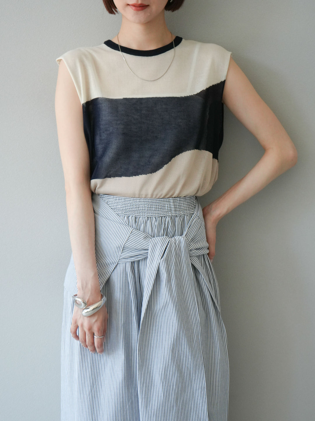 [予約]バイカラーノースリシアーニットプルオーバー/アイボリー