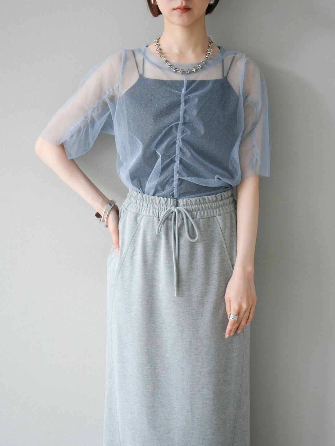 [SET]ラメチュールシャーリングプルオーバー+ダブルストラップカットリブブラキャミソール(2set)