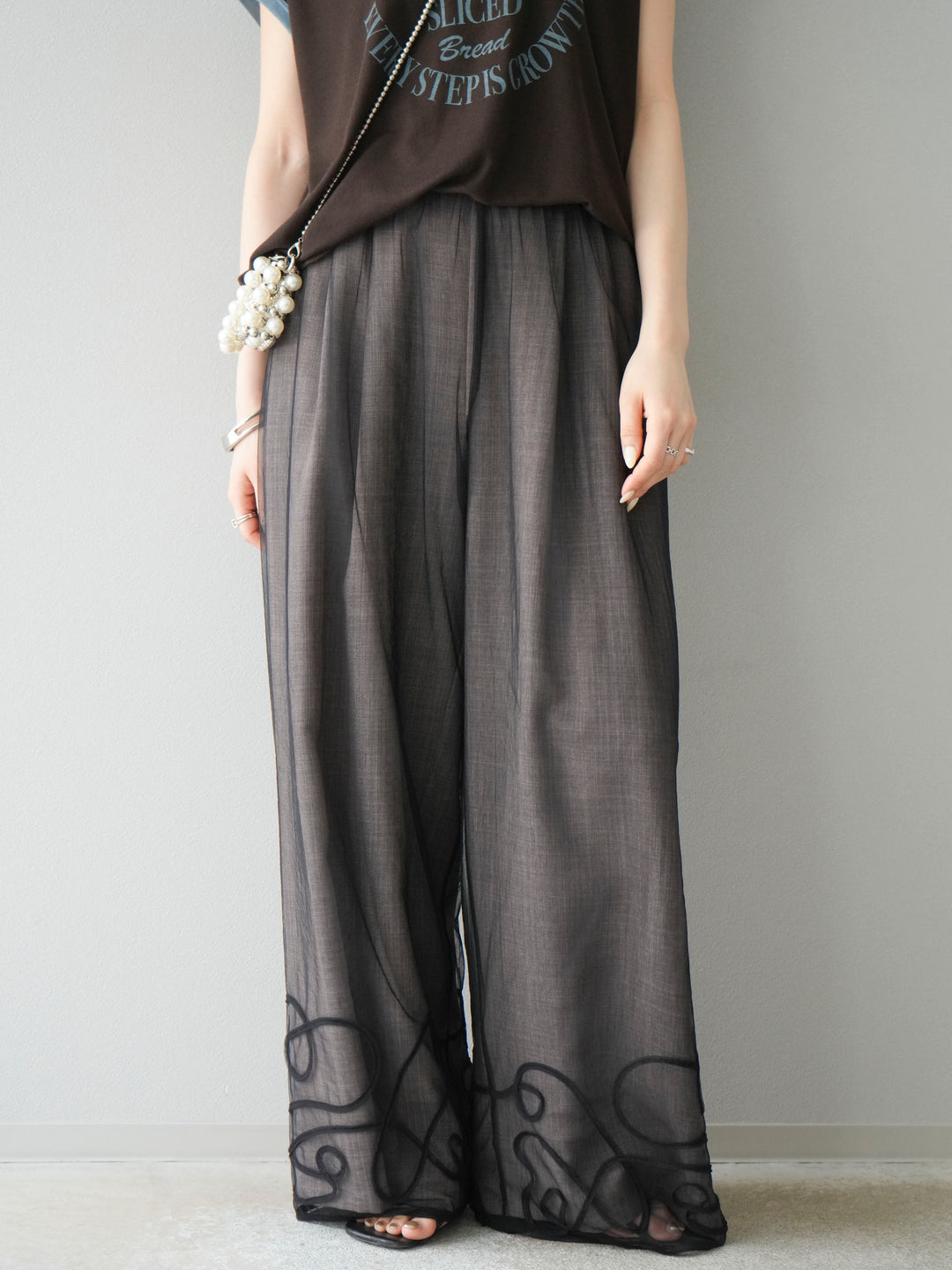 [SET]シアーフライス ロゴプリントT +コード刺繍チュールレイヤードパンツ(2set)