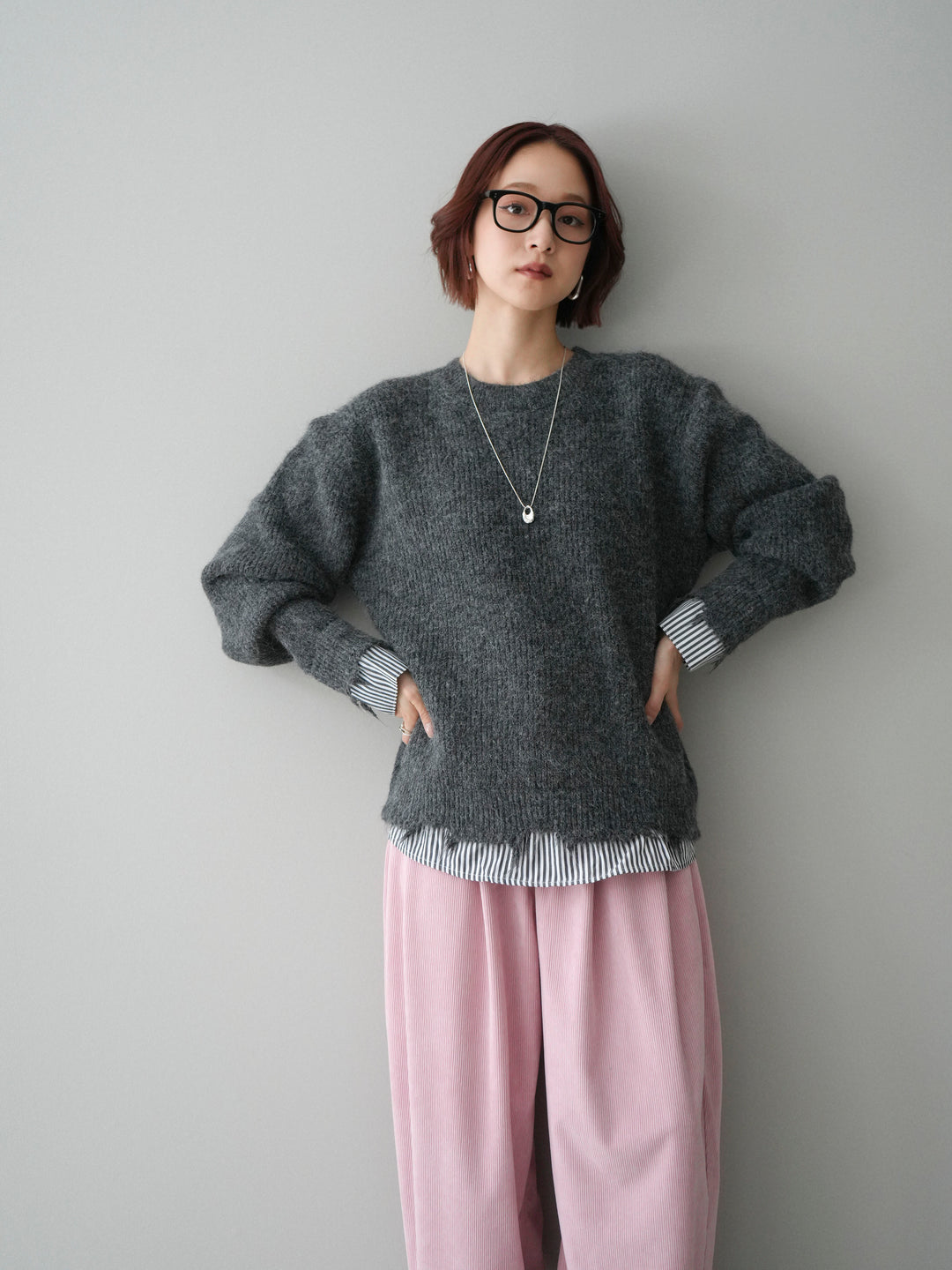[SET]裾シャツレイヤードダメージニットプルオーバー+コーデュロイサイドタックコクーンパンツ(2set)