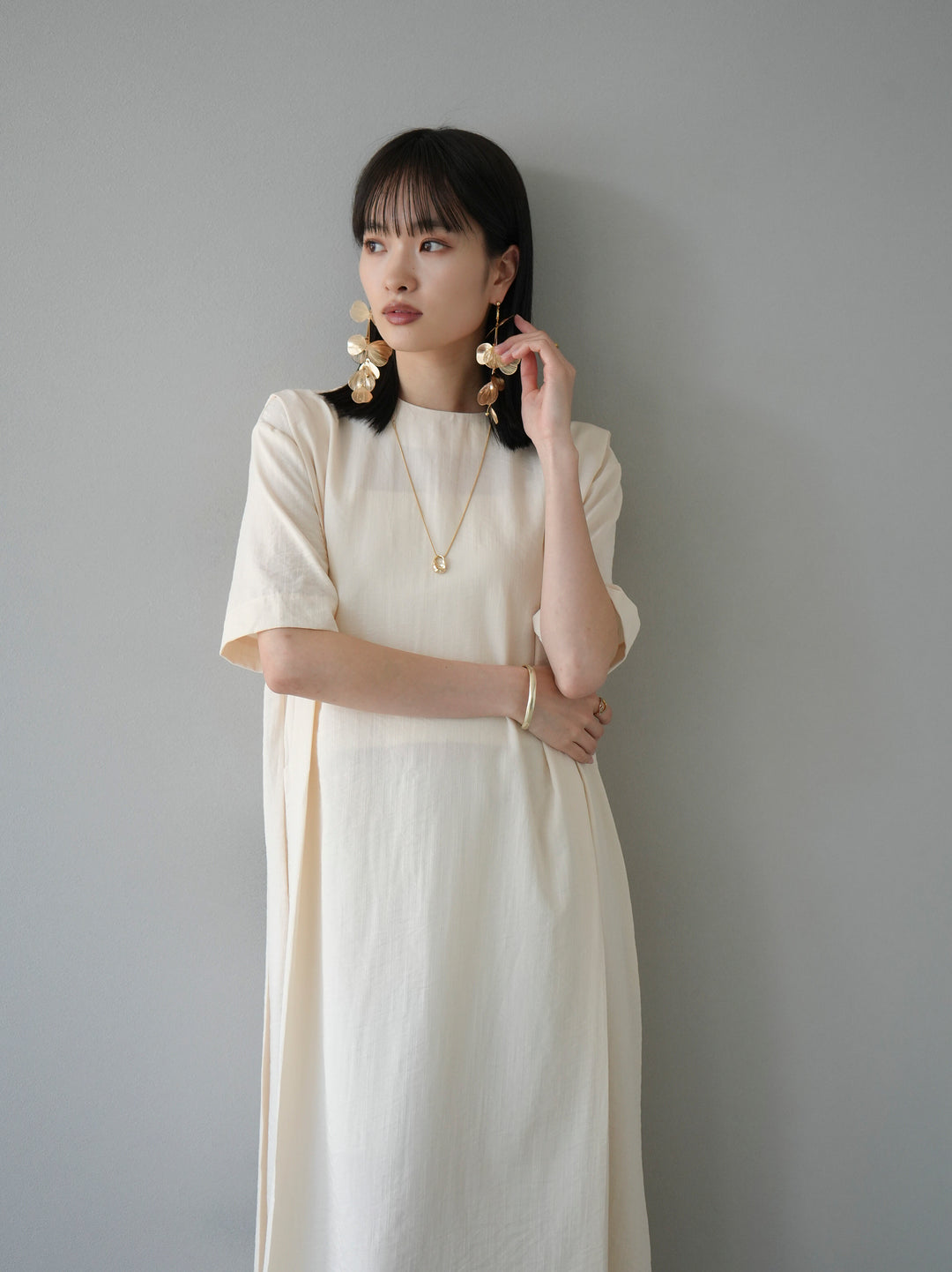 [Pre-order] Tucked Half Sleeve Dress/Ivory