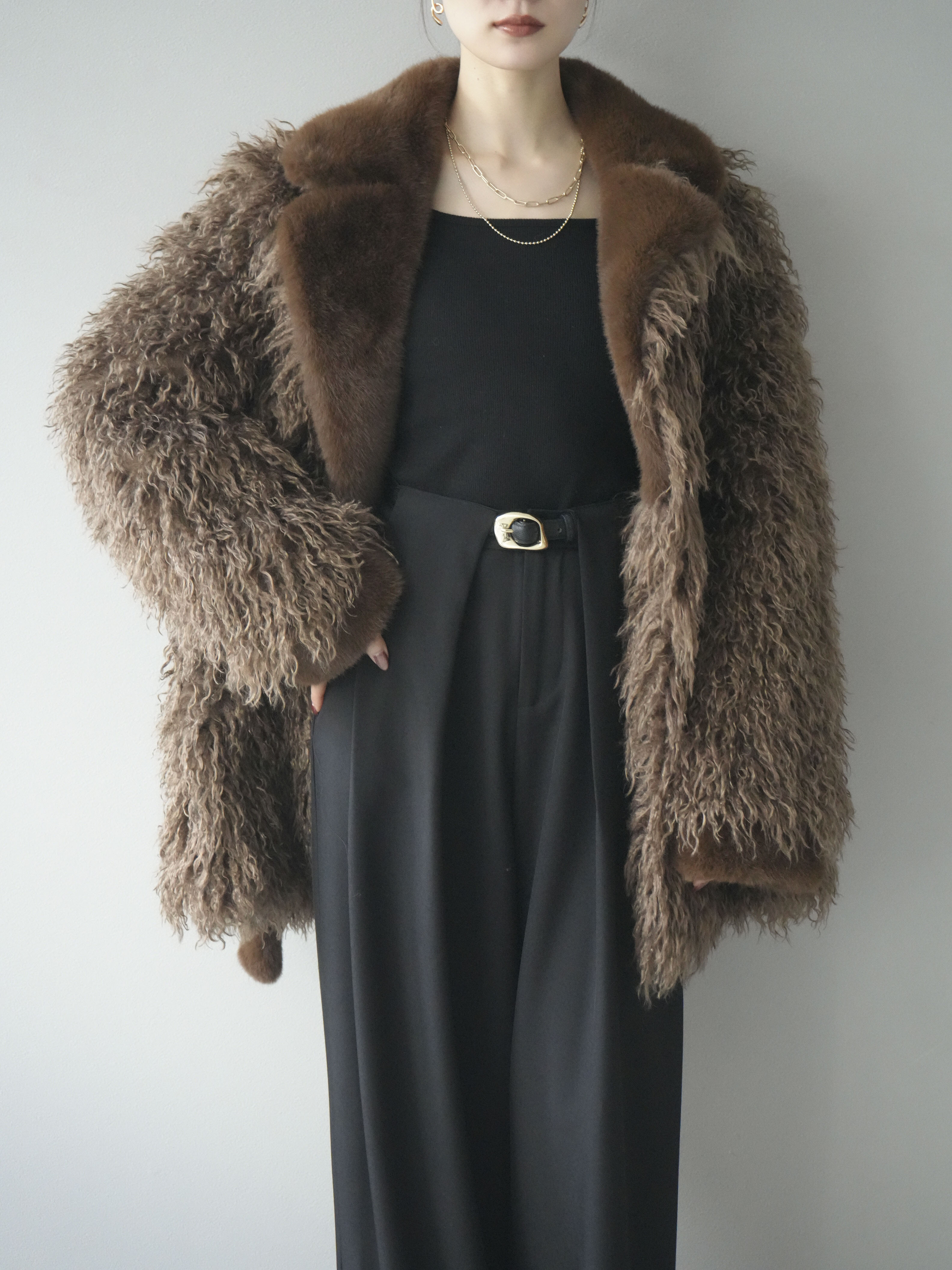 予約]異素材ファー×ムートンコート/brown – Lumier