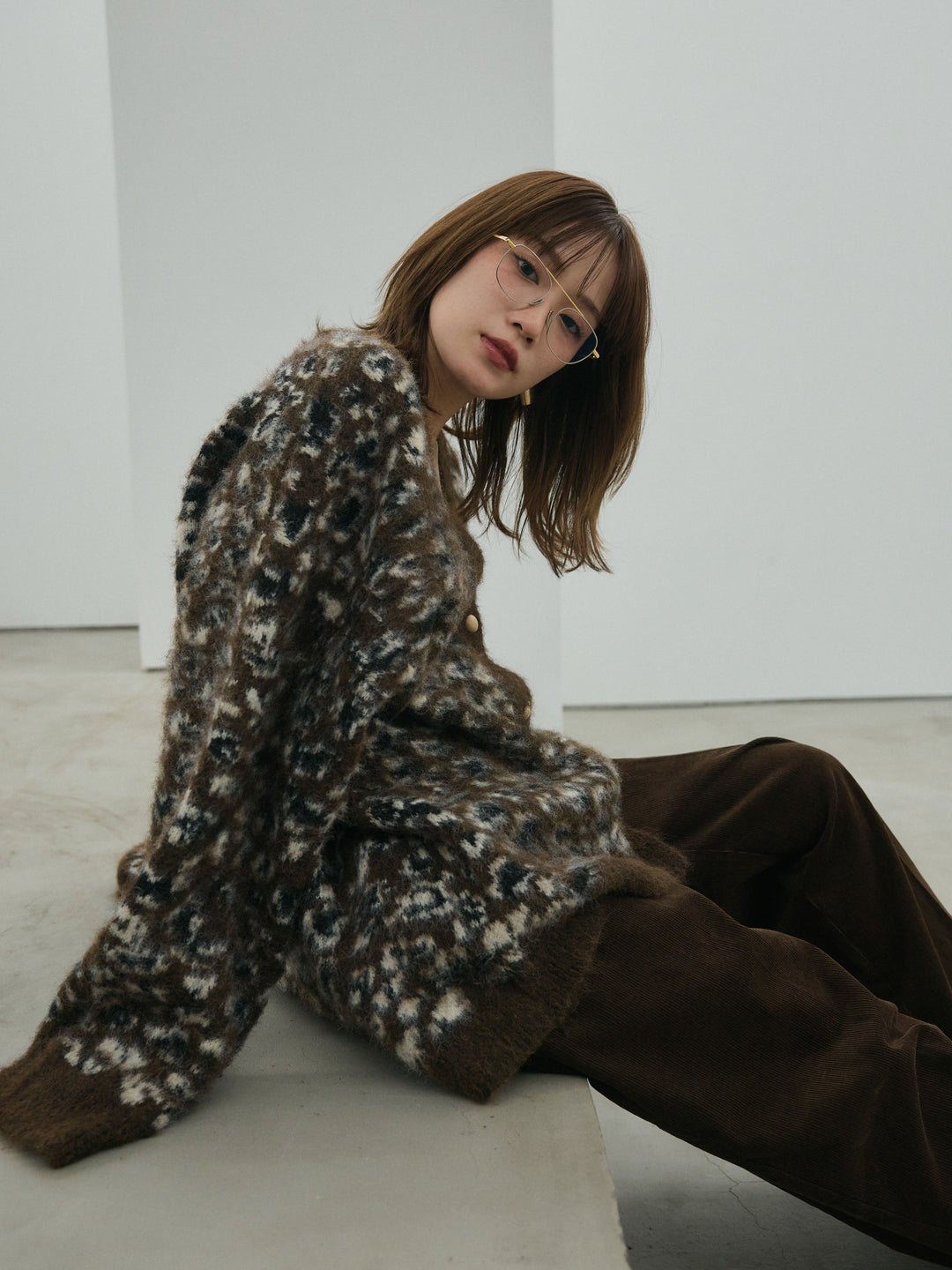 【Allure】[SET]レオパードシャギーニットカーディガン+コーデュロイタックワイドパンツ(2set)