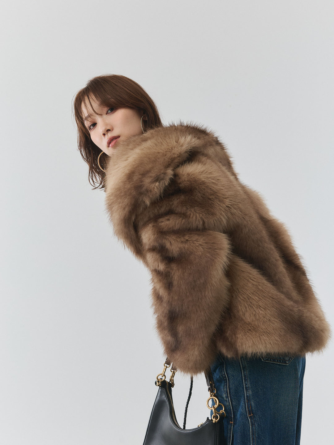 【Allure】[SET]フラワーレーストップス+フェイクファービックカラージャケット(2set)