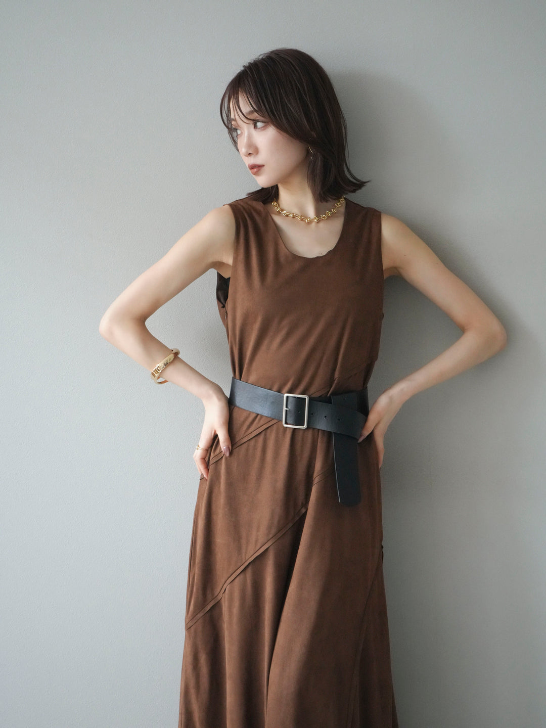 [予約]スエードアウトシームデザインベルト付ワンピース/camel