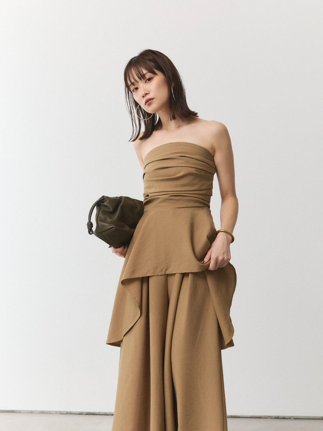 【Allure】[SET]ぺプラムベアトップス＆ワイドパンツSET UP+ぺプラムベアトップス＆ワイドパンツSET UP(2set)