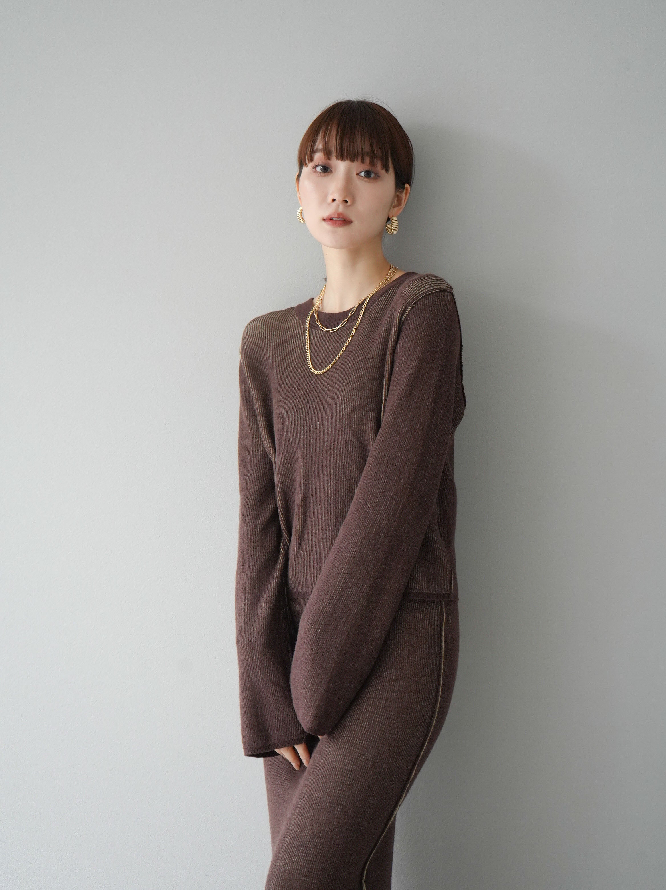 予約]リバーシブル配色リブニットプルオーバー/ブラウン – Lumier