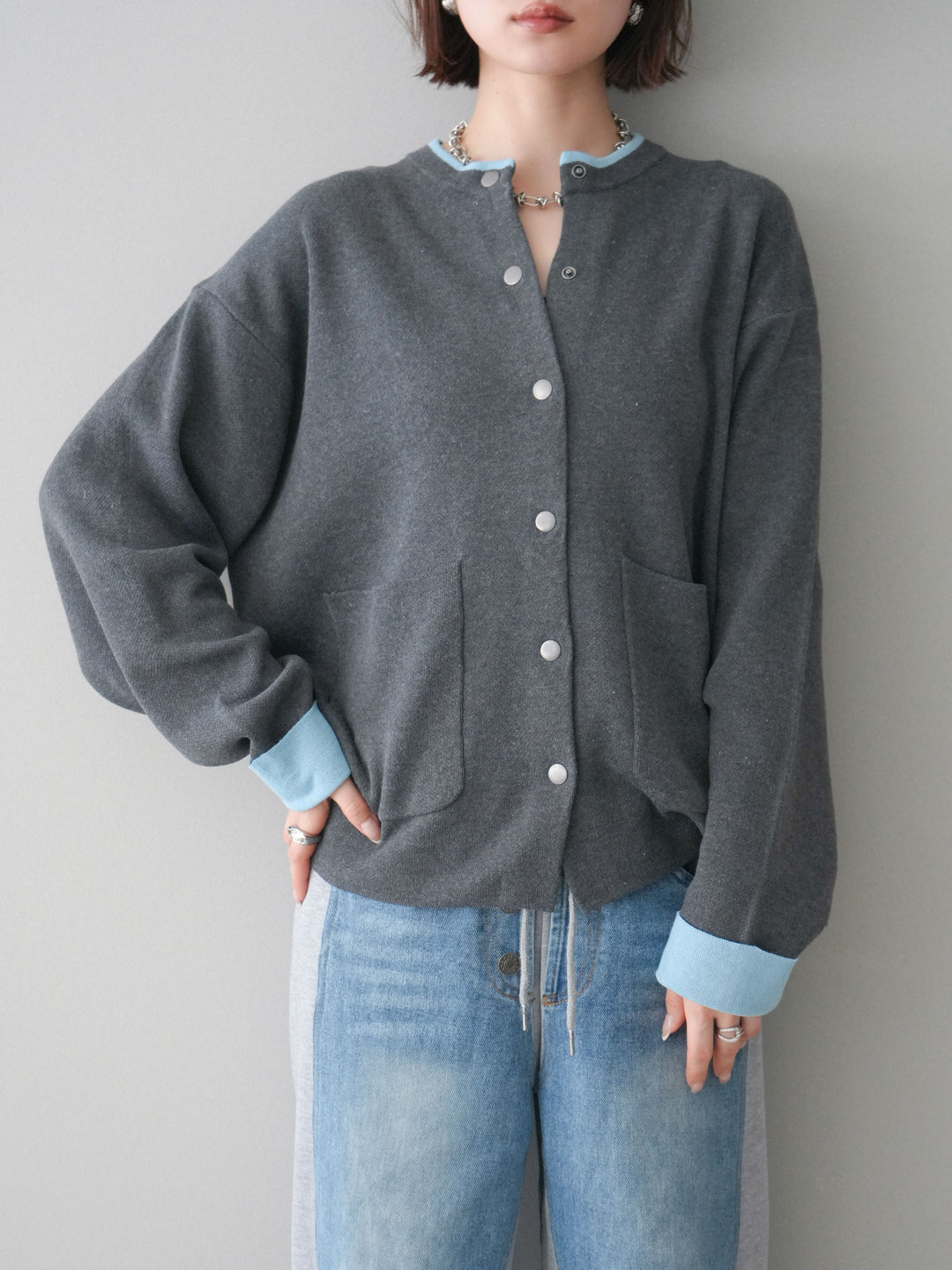 [SET]バイカラーオーバーニットカーディガン+デニム切替スウェットパンツ(2set)