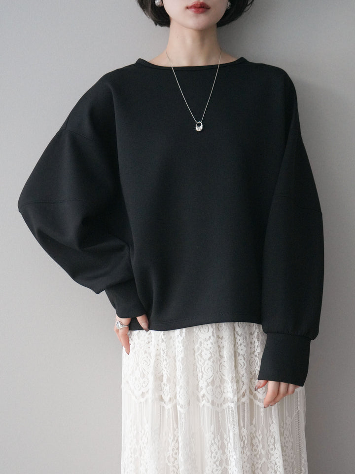 [予約]ライトポンチコクーンプルオーバー/black