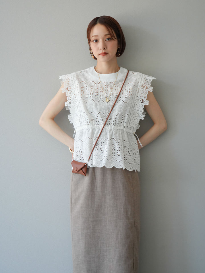 [SET] 扇貝刺繡蕾絲上衣 + 亞麻質感拉鍊開衩緊身裙（2件套）