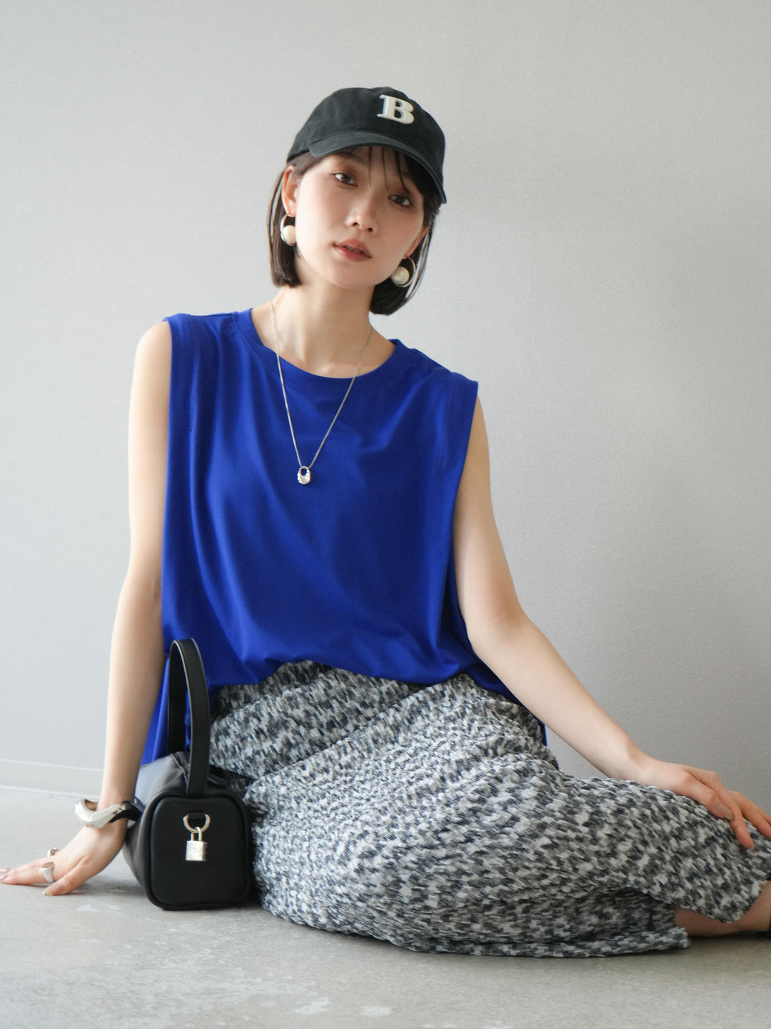 [預訂] Cool Touch Tuck Flare Cut Pullover/藍色