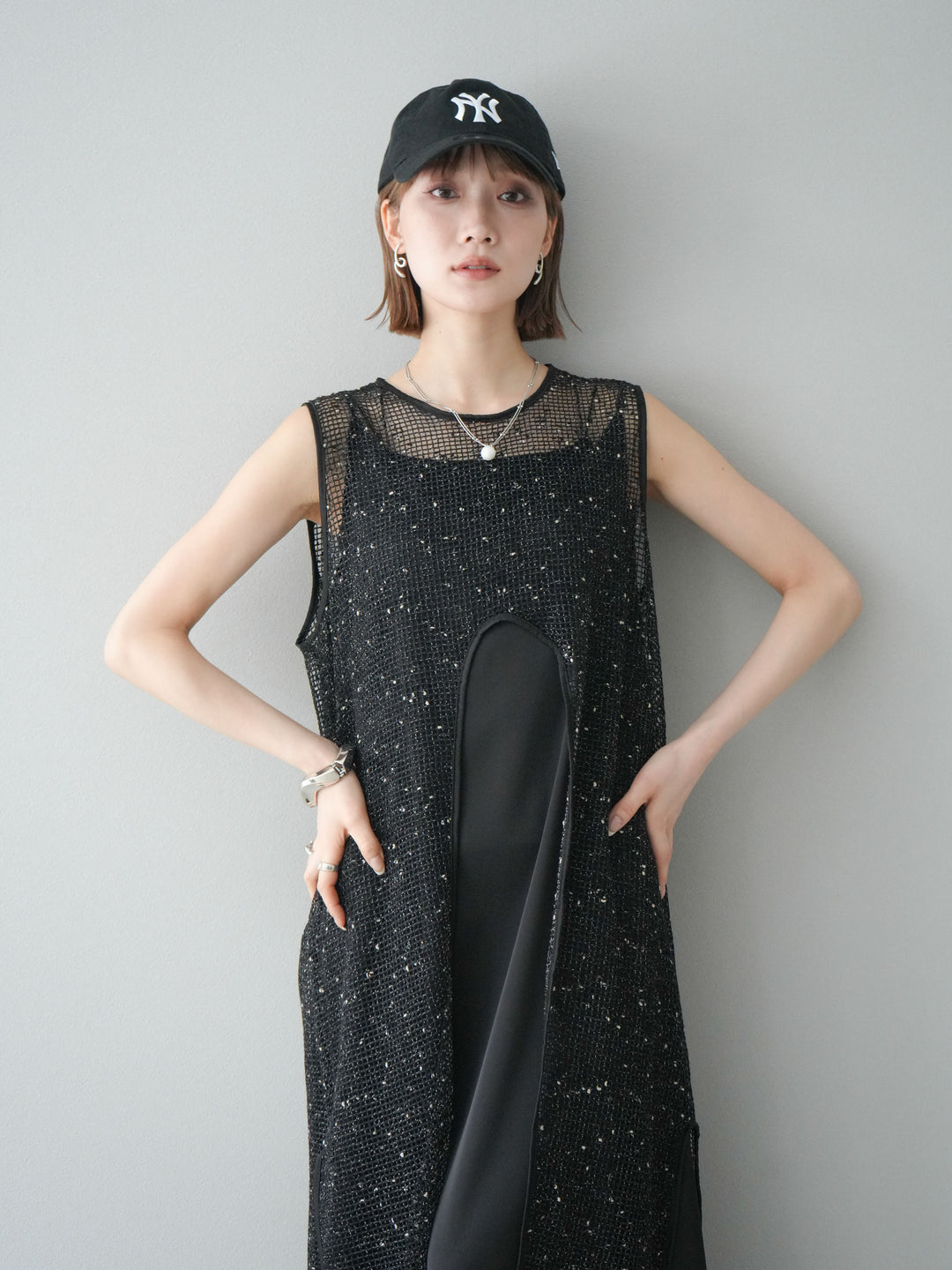 【預購】前開衩網紗連身裙/黑色